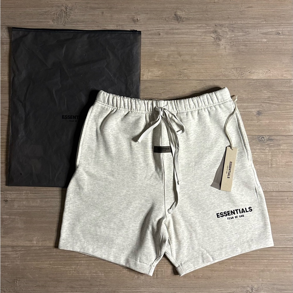 Essentials Fear Of God Sweatshorts | Light Oatmeal